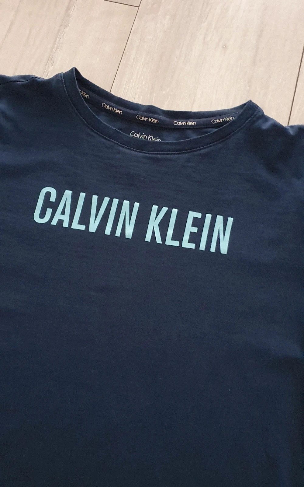 Calvin Klein póló 3
