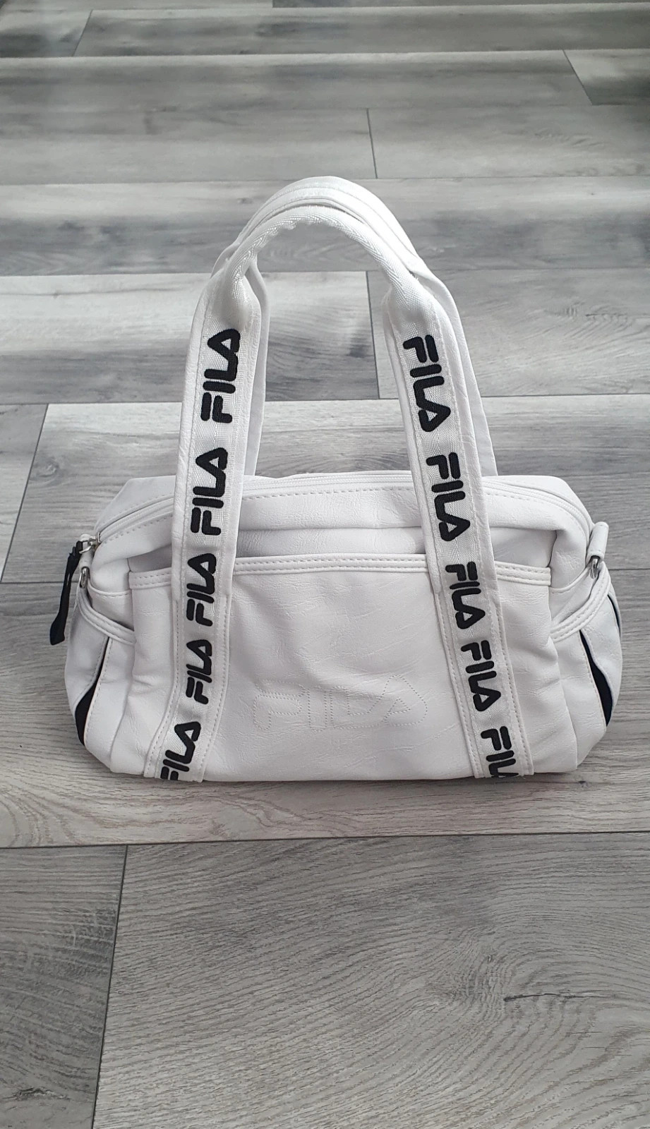 Fila táska 1
