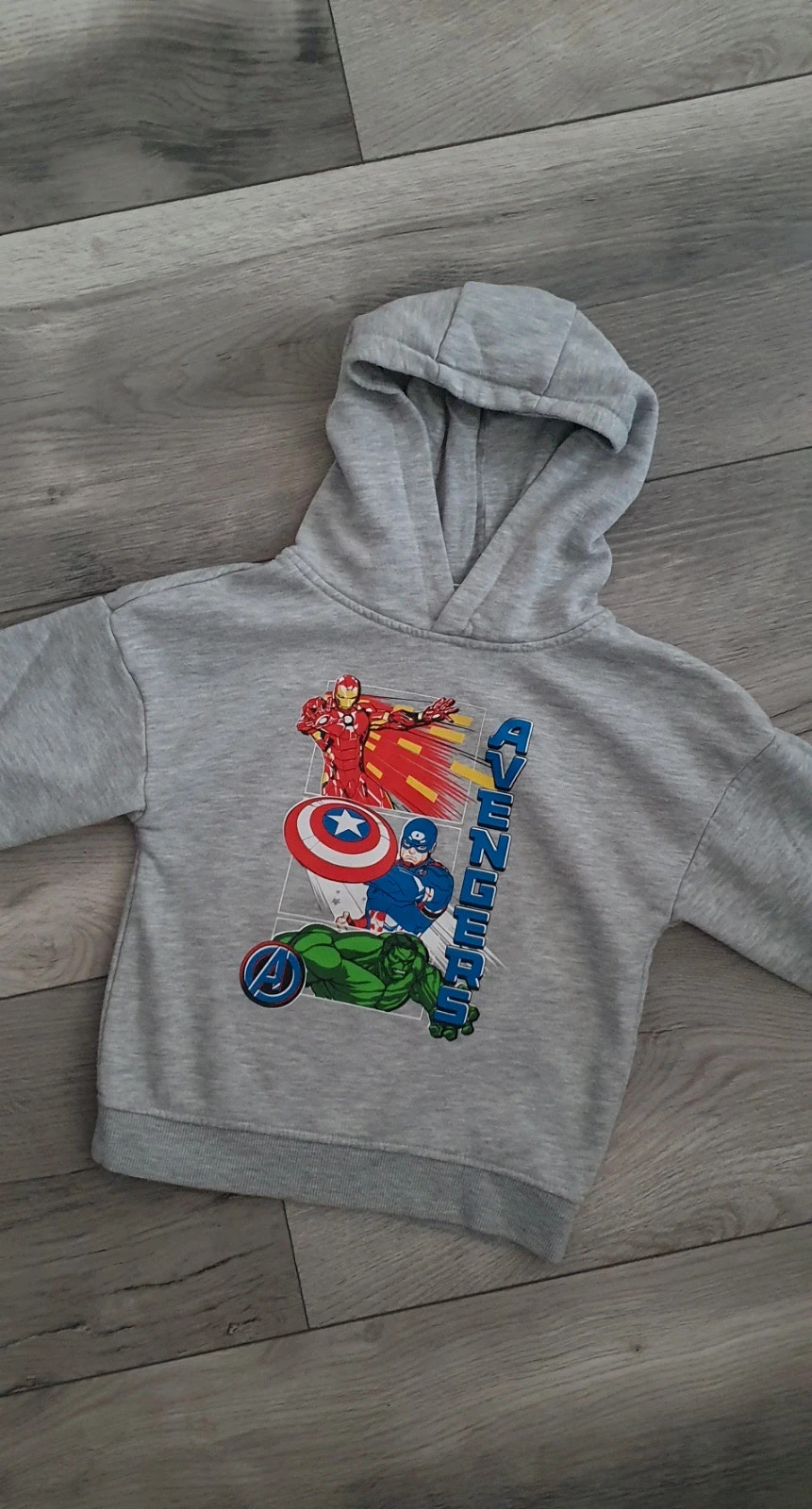 Avengers szuperhős pulóver 1