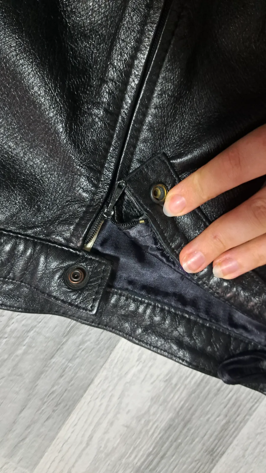 Bőr egyenes szabású midi szoknya 2