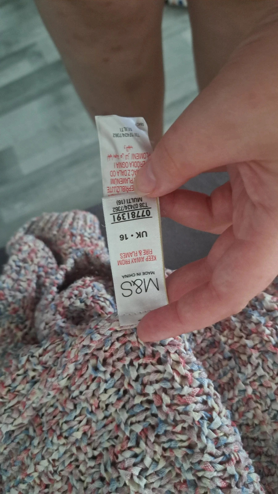 Kék szatén virágmintás maxiszoknya+kötött bohém pulcsi szett 3