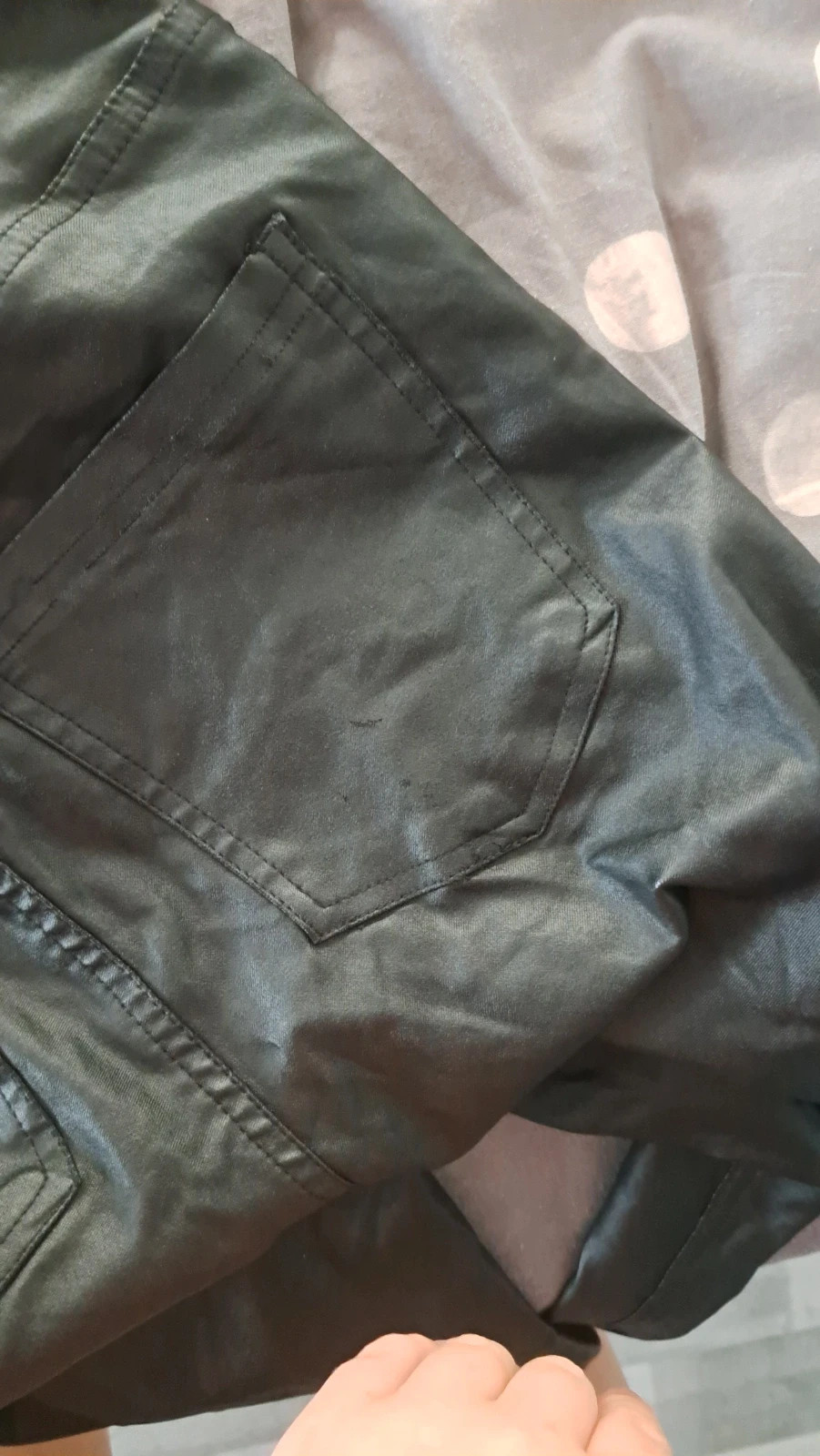 Cropp skinny fekete bőrnadrág+ M&S aranyszállal csillogó kötött felső szett S-M méretre 4