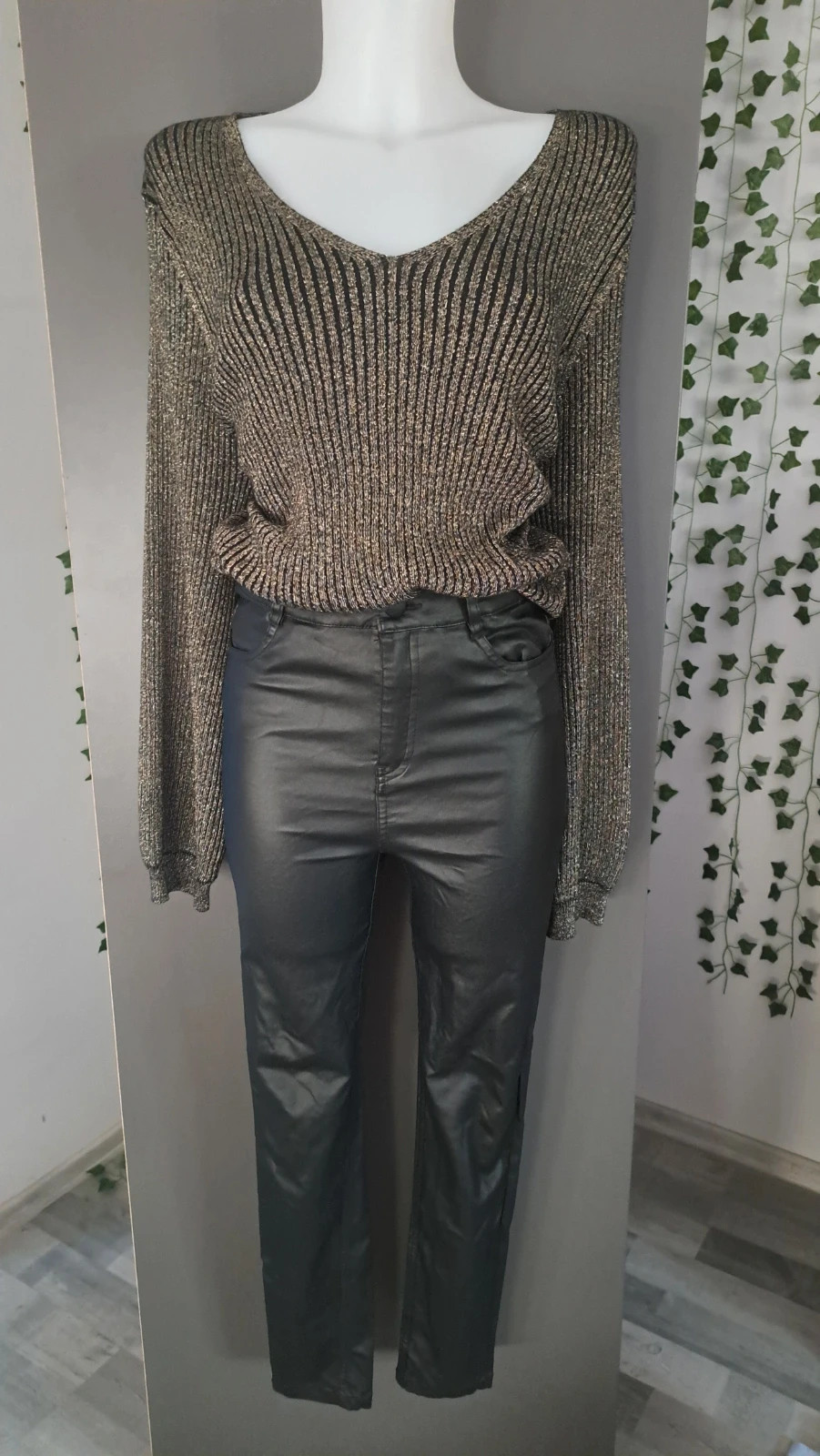 Cropp skinny fekete bőrnadrág+ M&S aranyszállal csillogó kötött felső szett S-M méretre 1