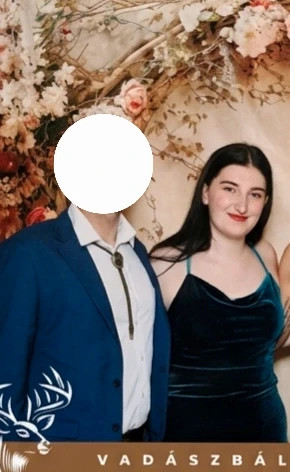 Gyönyörűszép kék bársony nyitott hátú ruha 2