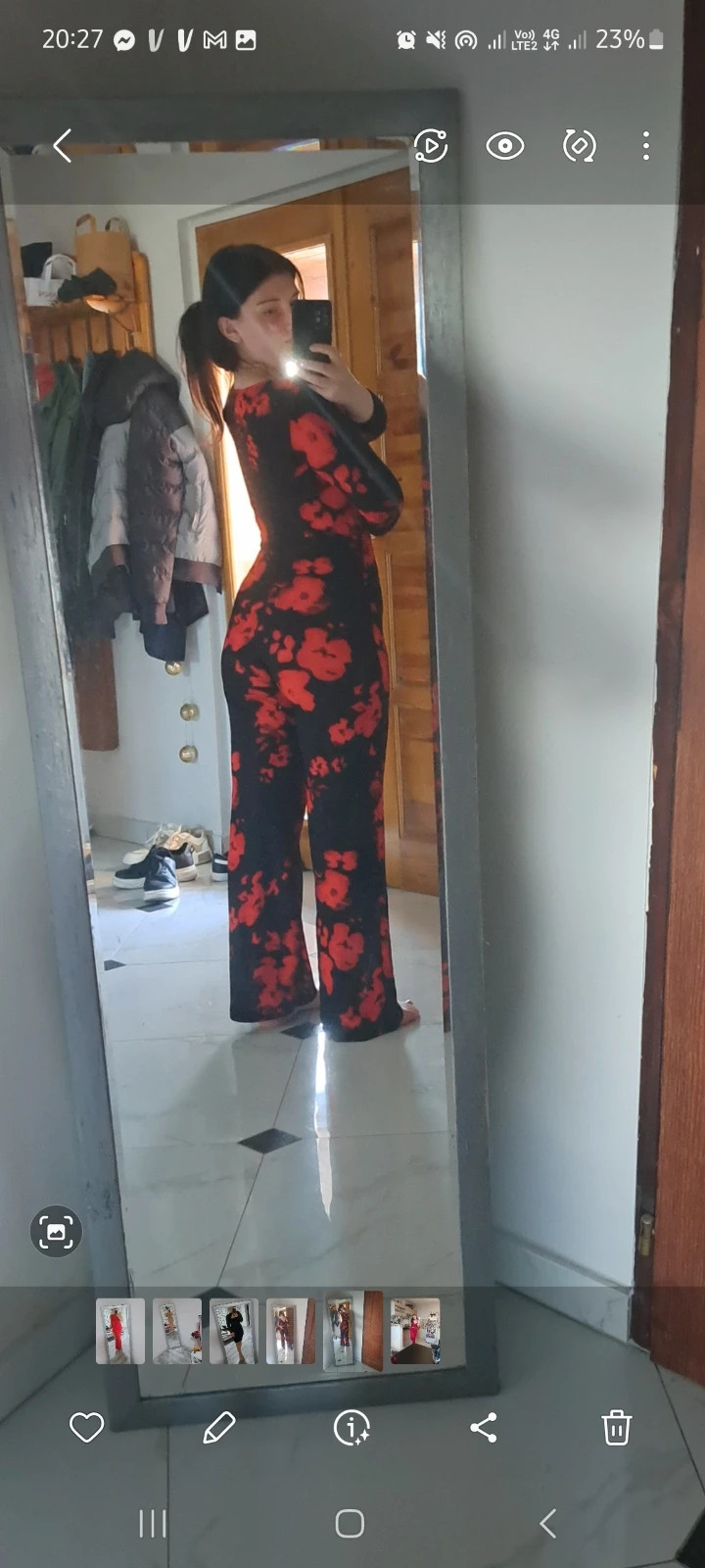 Piros virágos fekete overál/jumpsuit 2