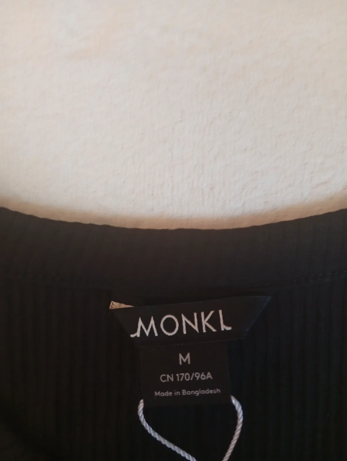 Monkl női fekete ujjatlan felső M méret 3