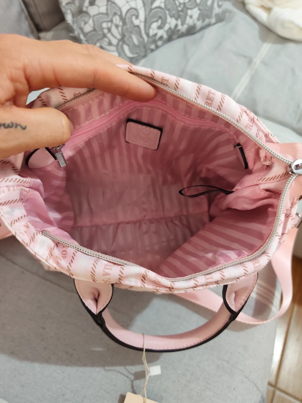 Bolso pequeño Victoria secret 4