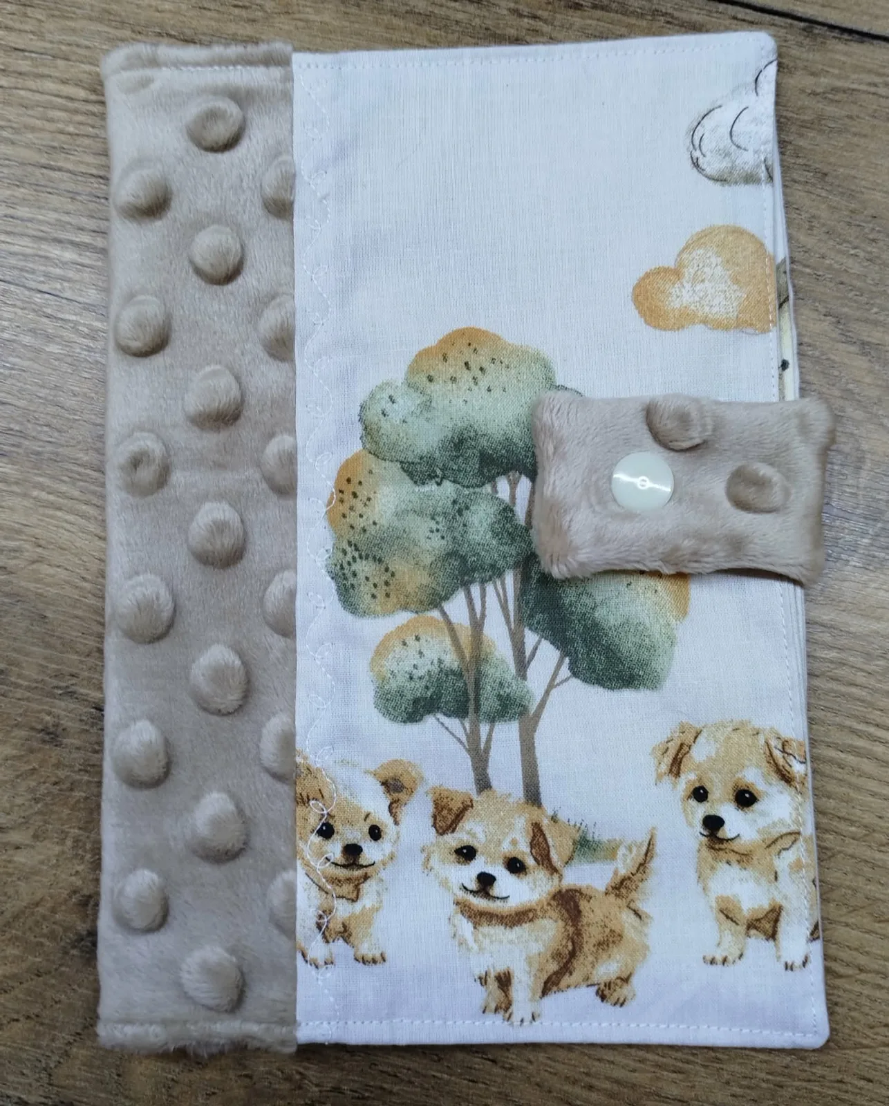 textil gyermek eü kiskönyv borító. 1