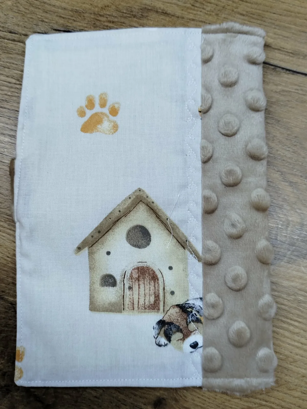 textil gyermek eü kiskönyv borító. 2