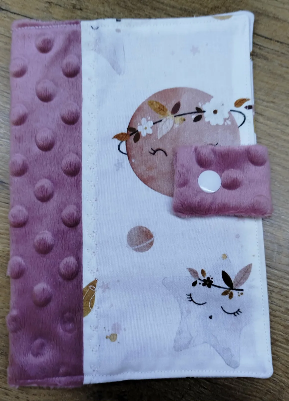 textil gyermek eü kiskönyv borító. 1