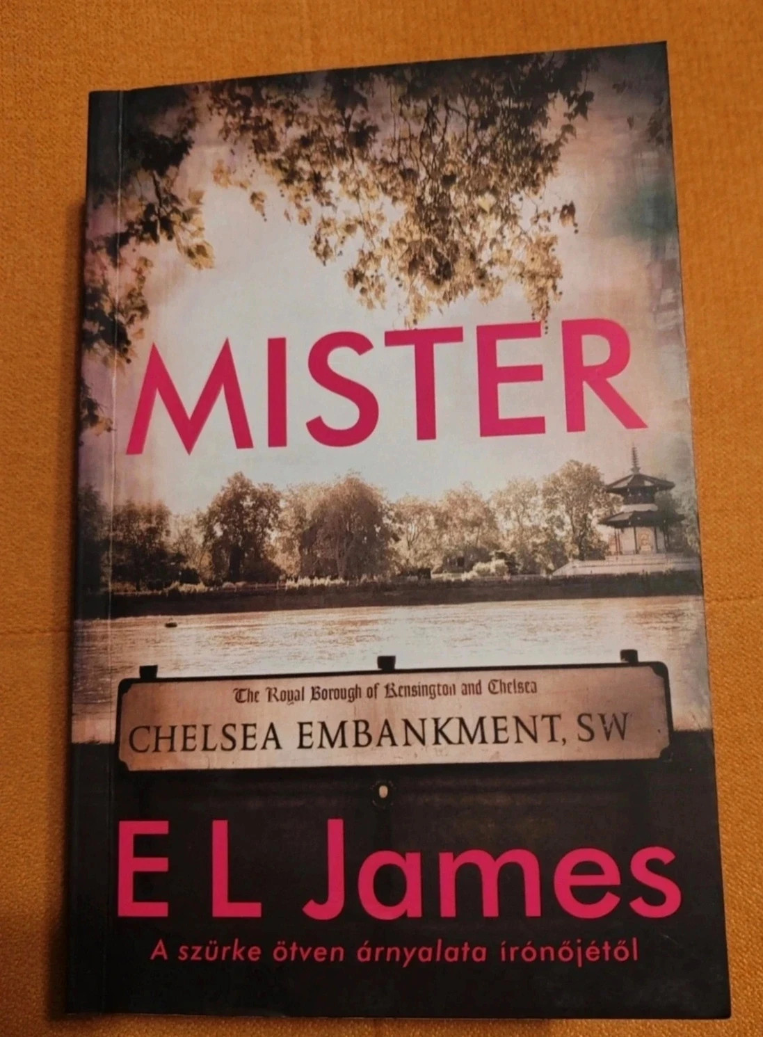 Új! E L James - Mister 1