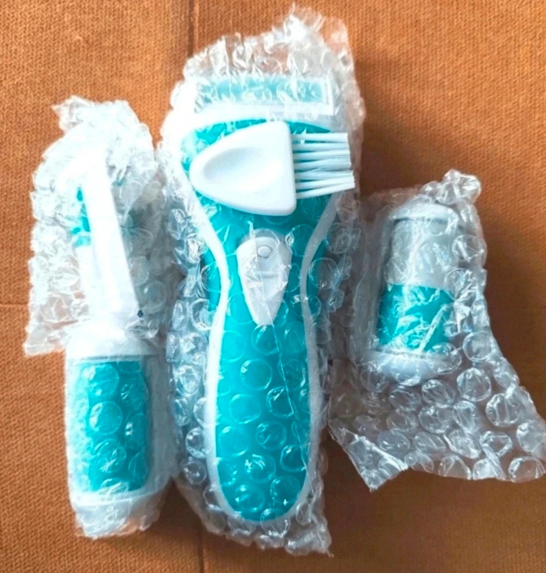 Új! Elemes pedikűrgép AVON 1