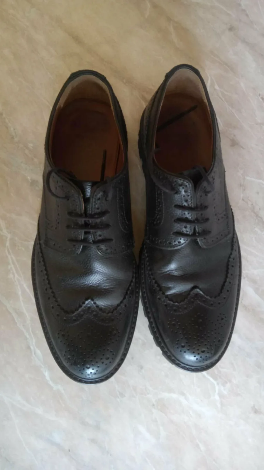 Men's shoes