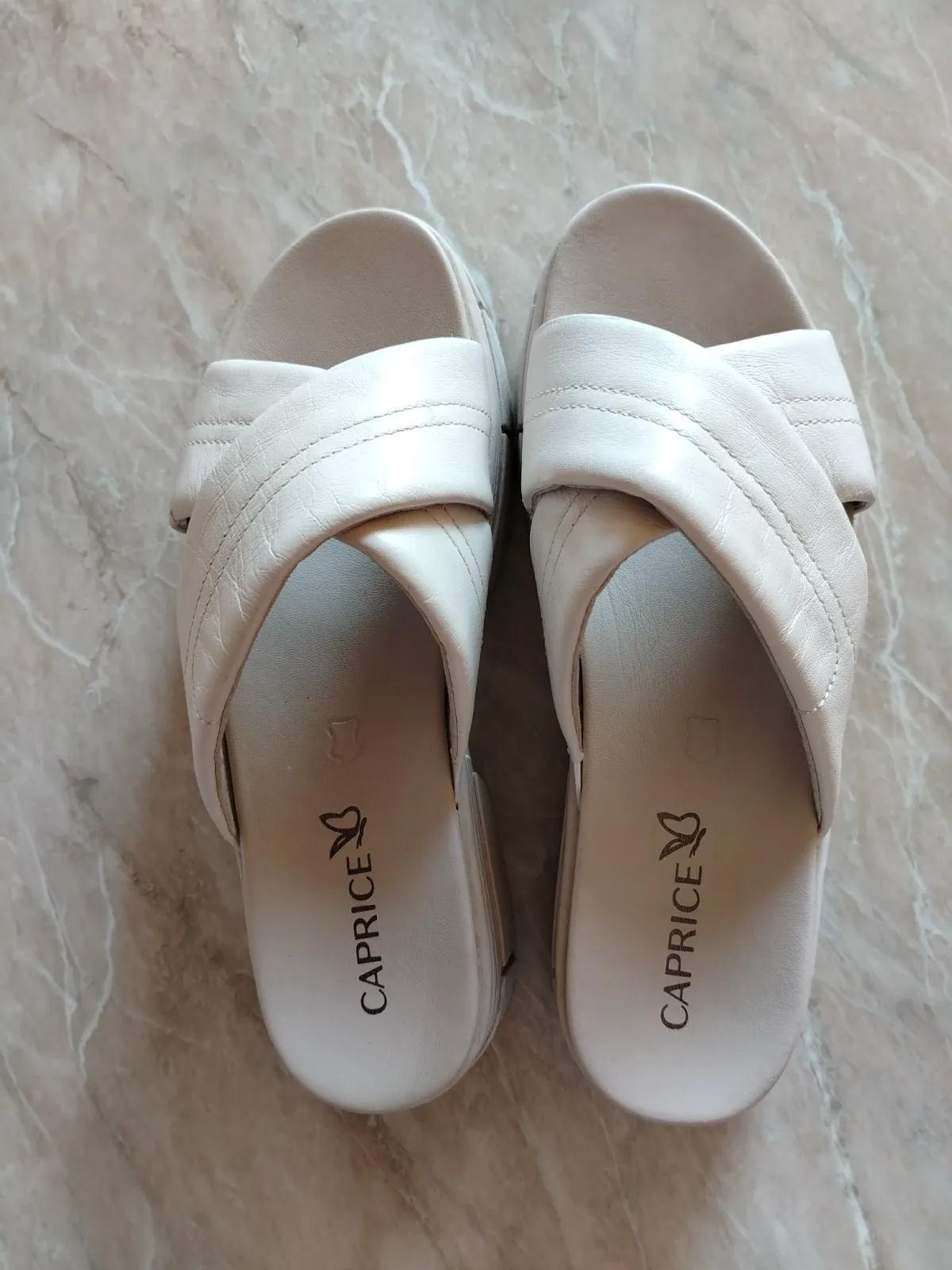 Women's slippers