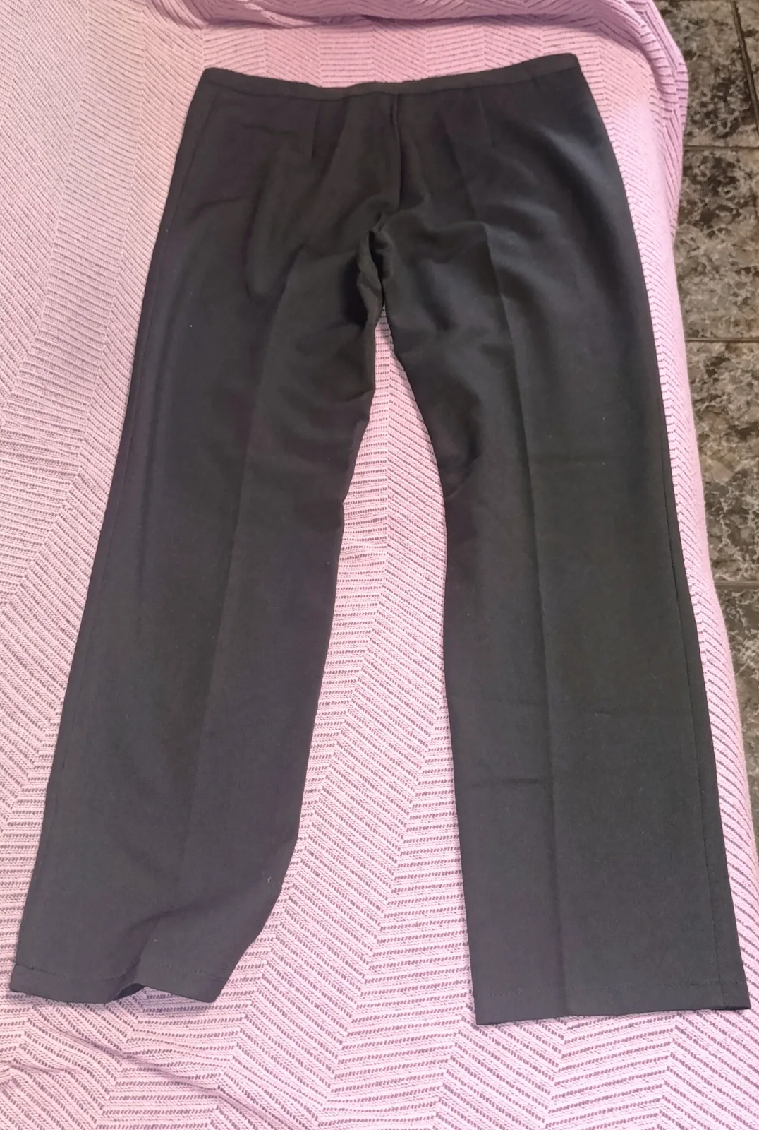Pantalón negro de mujer 2