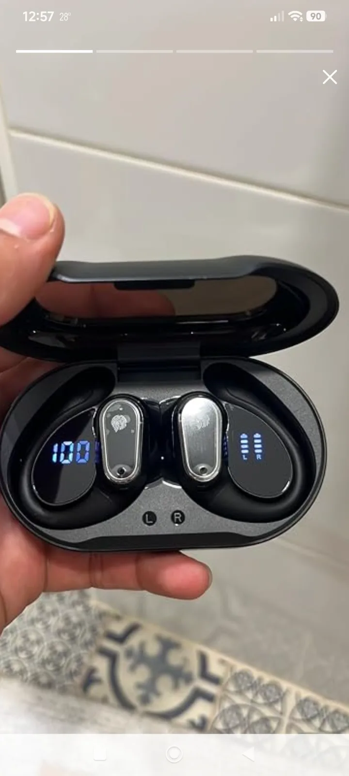 Auriculares inalámbricos TWS con estuche de carga 1