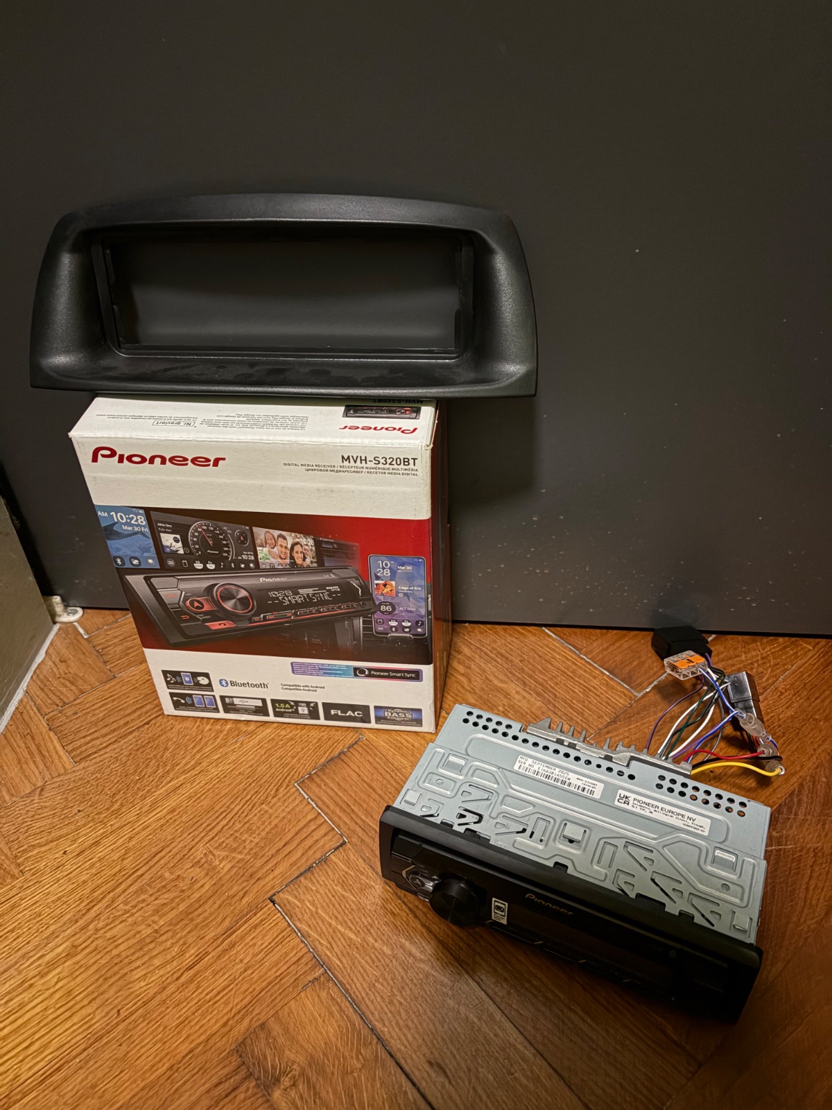 Bluetooth autórádió Pioneer MVH-S320BT 1