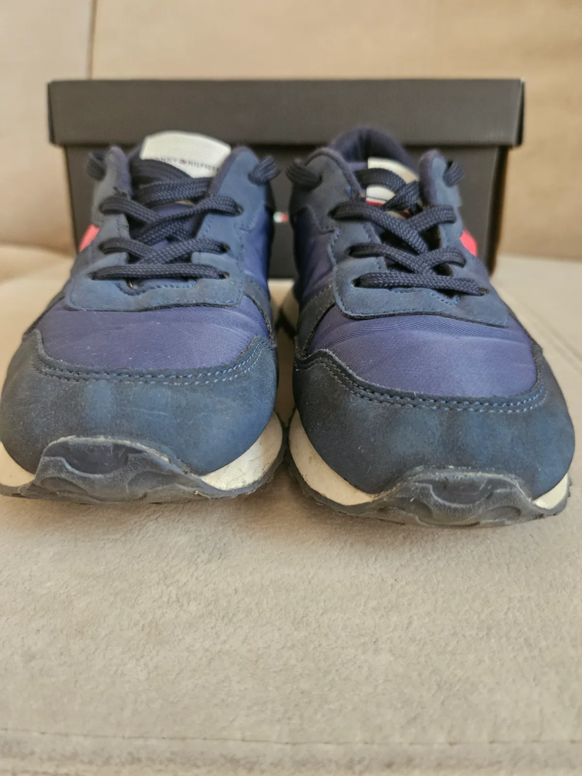 Tommy hilfiger 30/31-es fiú cipö 3