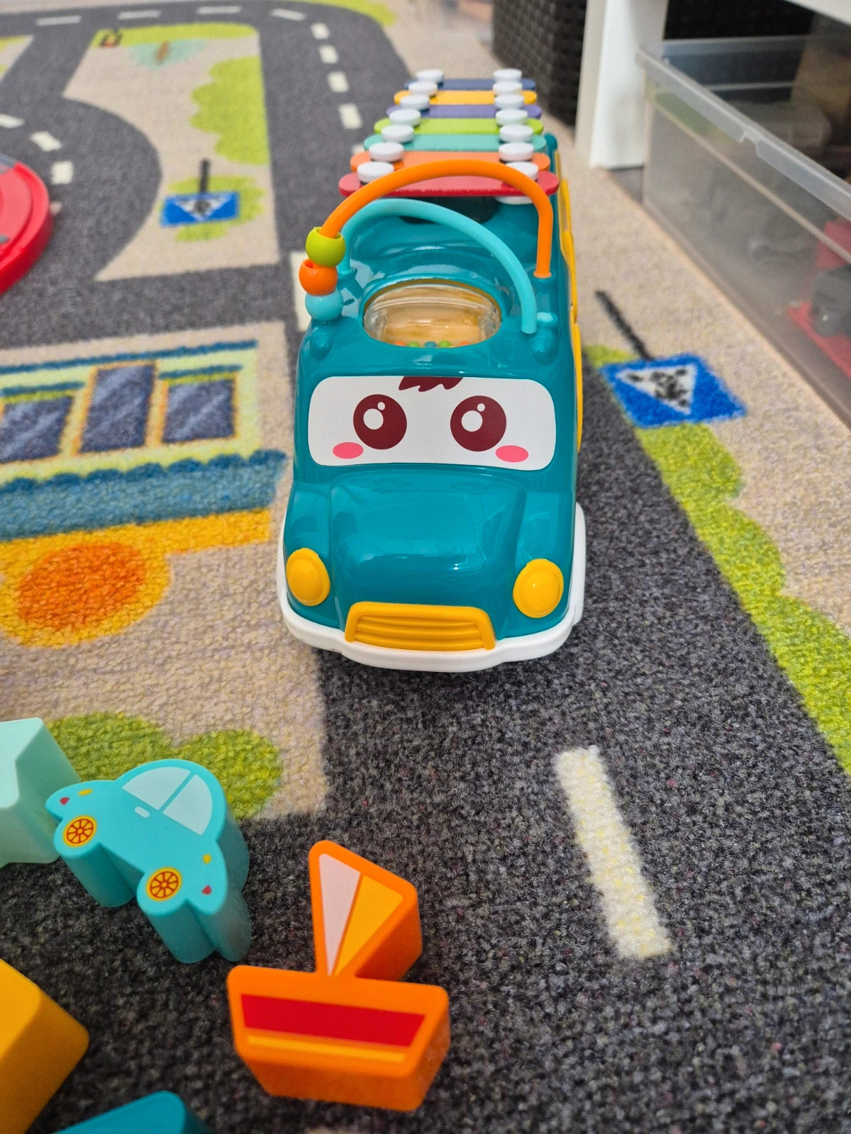 Interaktív xilofon zenés busz játék 3