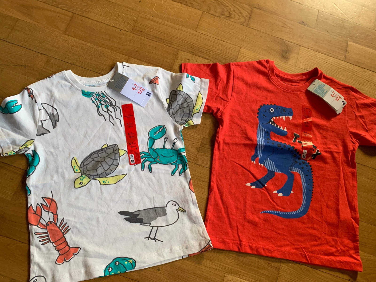 6/7 év (122) Primark póló-2 darab,Új! 1