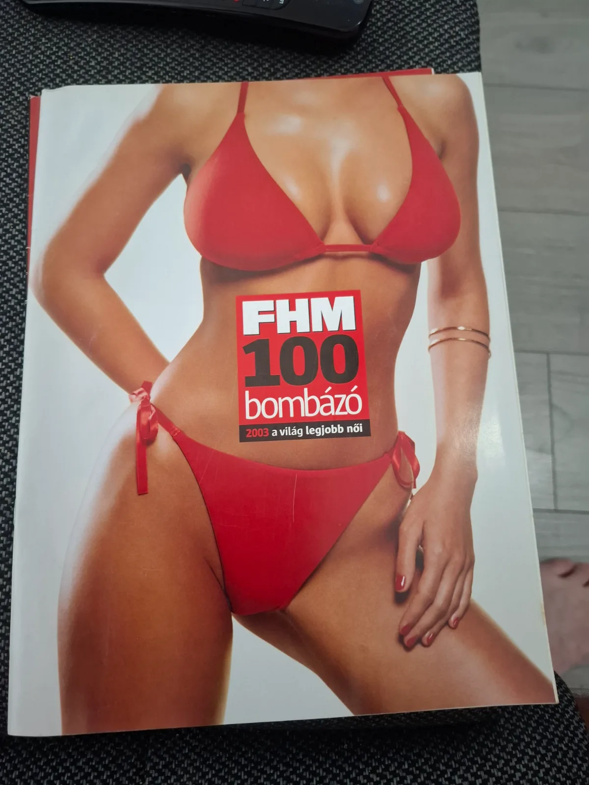 FHM 100 bombázó 2003 magazin 1