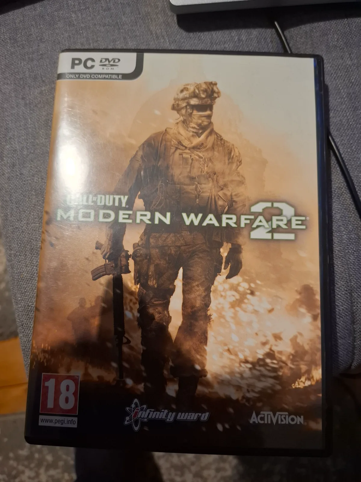 Call of Duty: Modern Warfare 2 PC DVD 1