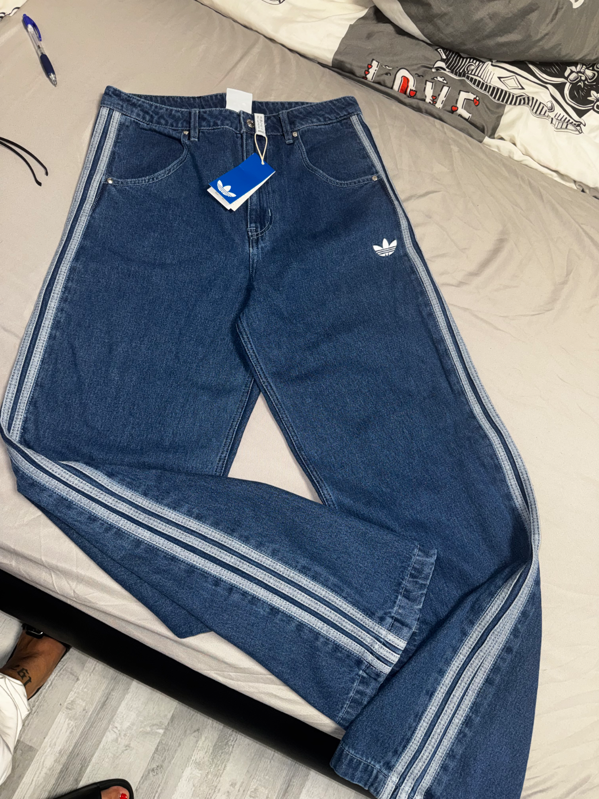 Adidas Originals 32-es méretű farmer eredeti új címkés 1