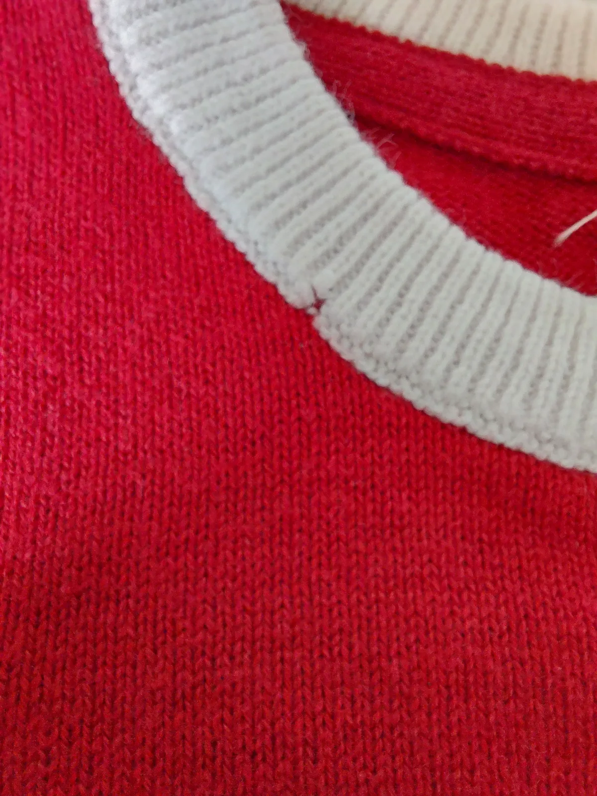 H&M 68-as mikulás pulcsi 4