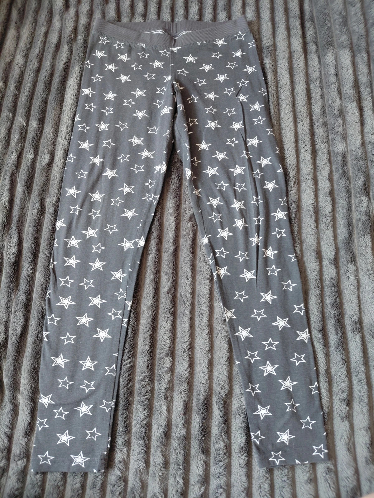 34-es női szürke csillag mintás leggings 1