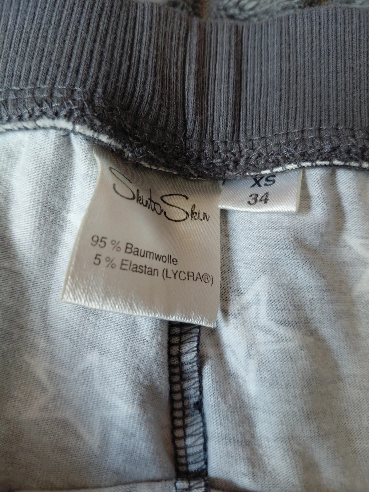 34-es női szürke csillag mintás leggings 4