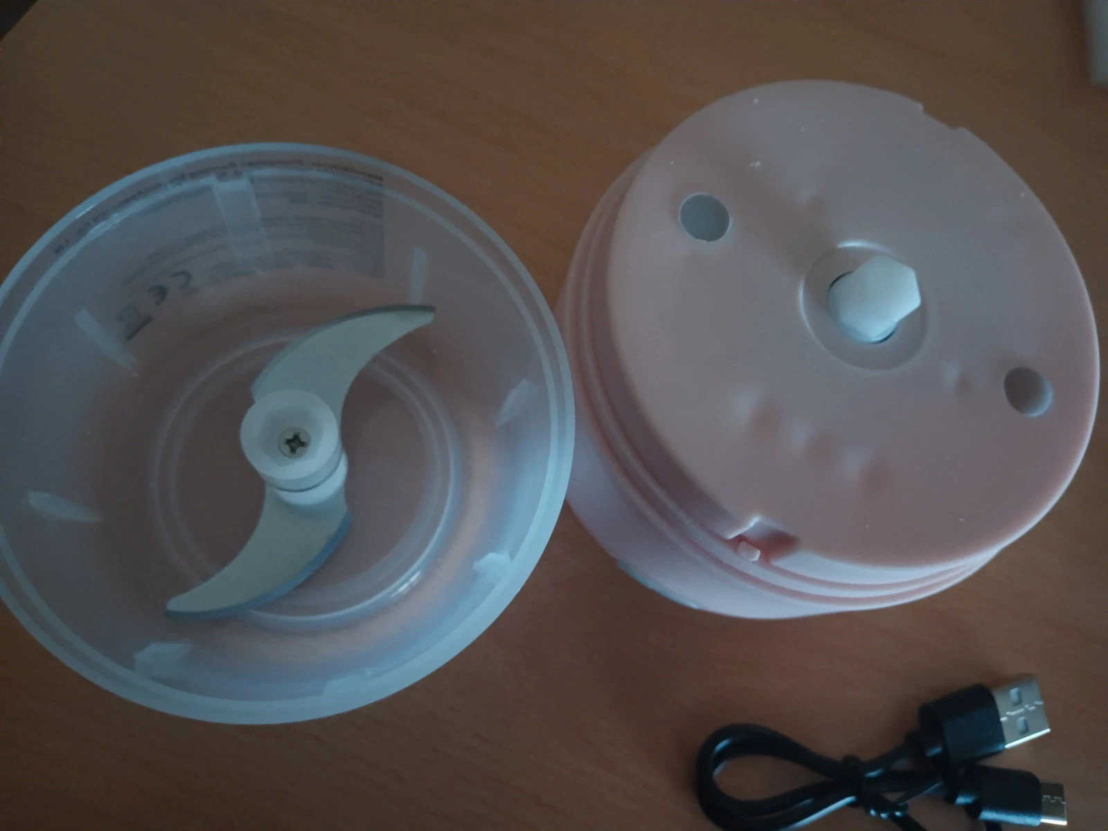 Mini hordozható elektromos aprító 2
