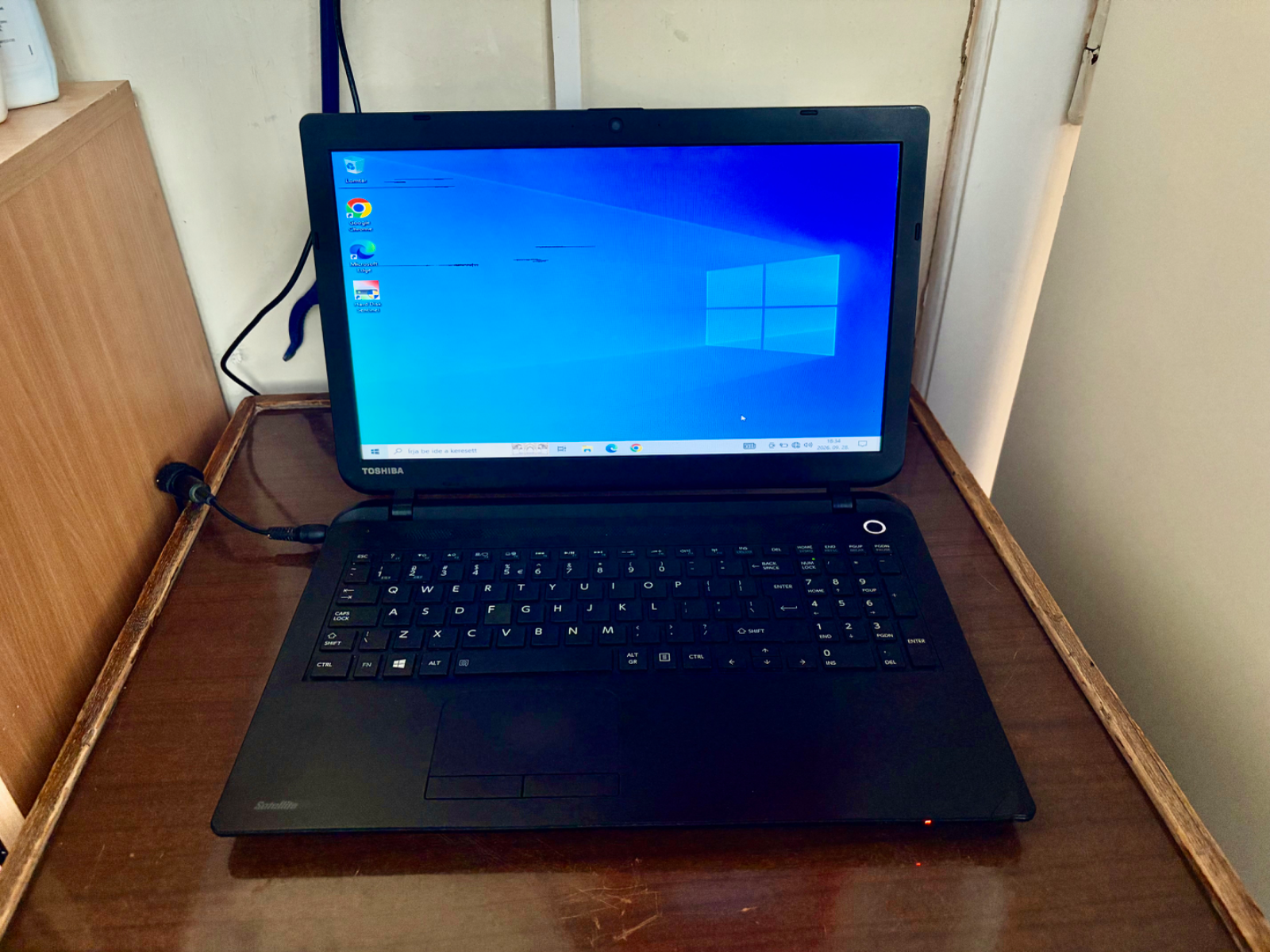 Toshiba Satellite C50-B-14H laptop 1
