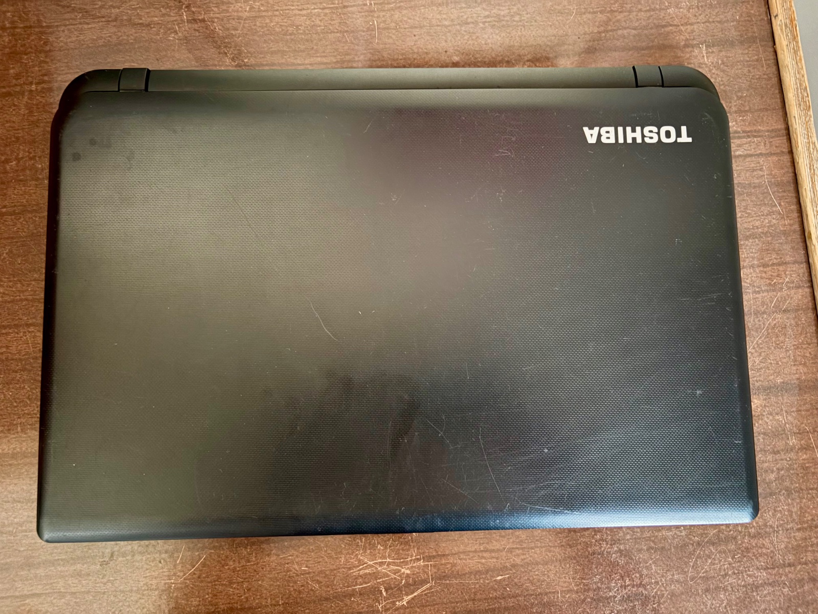 Toshiba Satellite C50-B-14H laptop 3