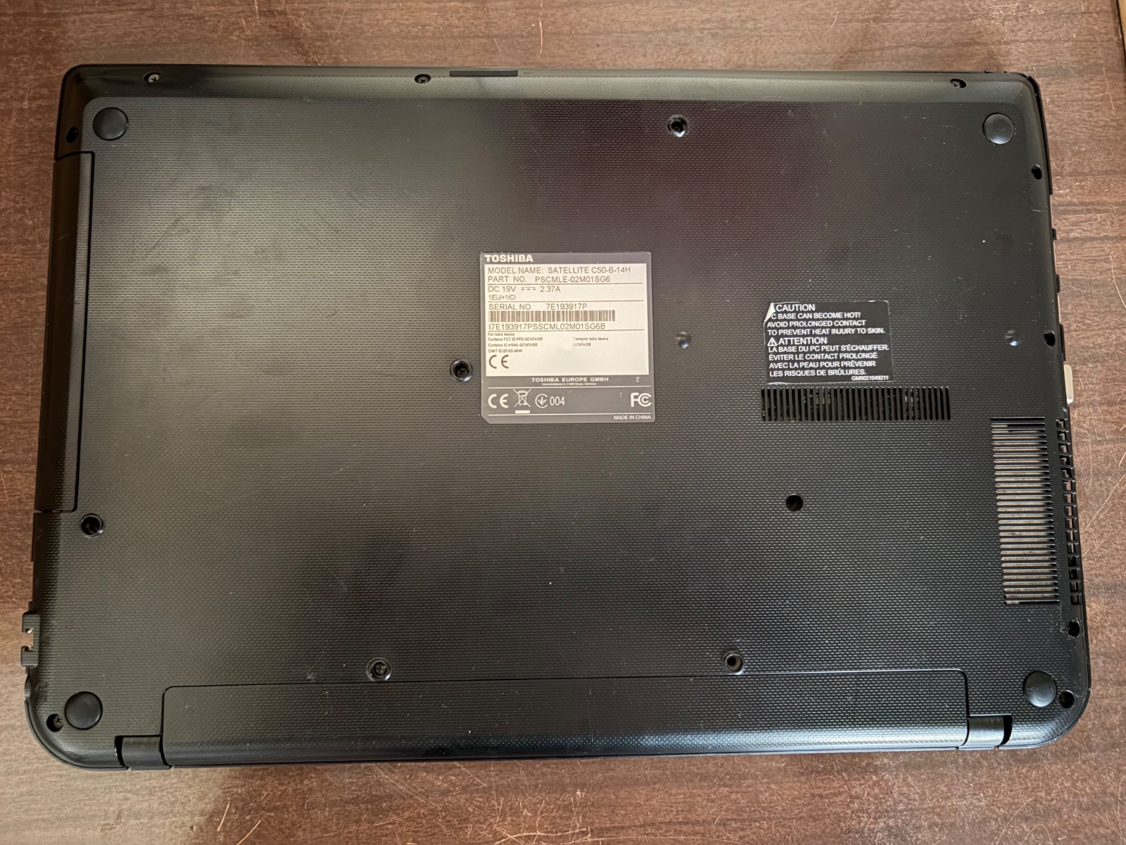 Toshiba Satellite C50-B-14H laptop 4