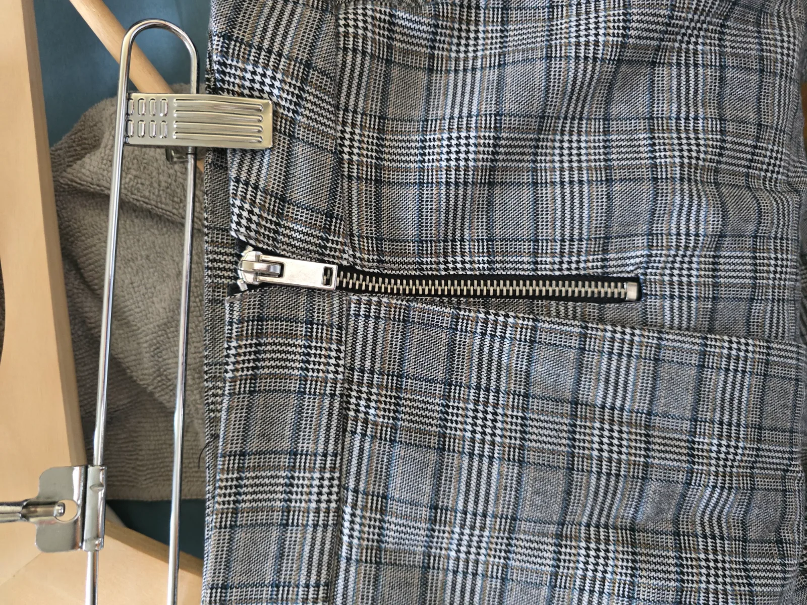 Falda-pantalon a cuadros gris con cordón ajustable Stradivarius-talla 38 4