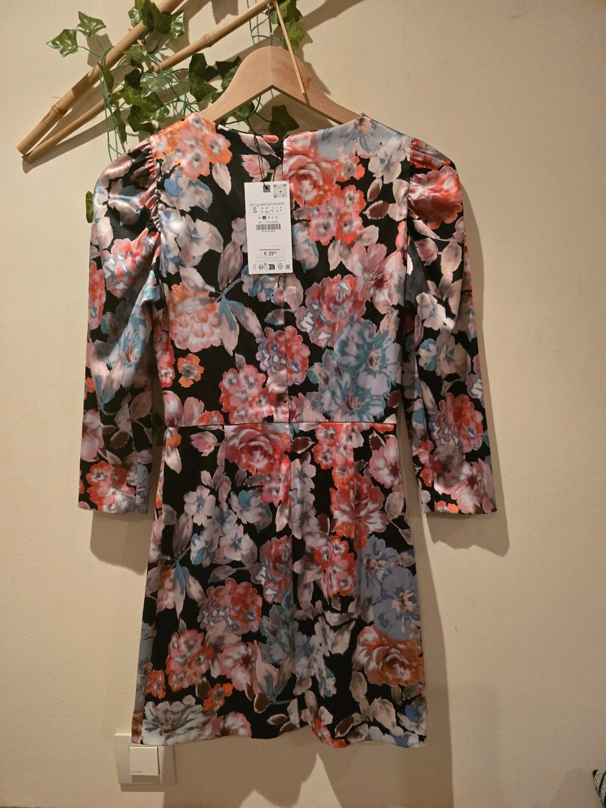 Vestido floral satinado de Zara-Talla S-Nuevo! 2