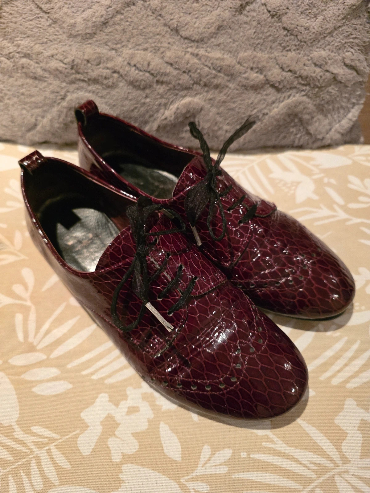 Zapatos de cordones Oxford / Blücher granate charol efecto serpiente | Talla 38 1