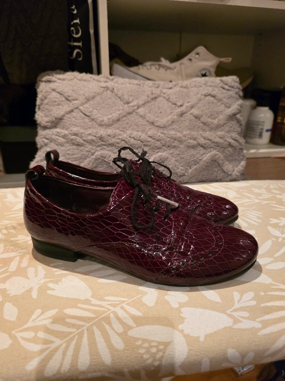 Zapatos de cordones Oxford / Blücher granate charol efecto serpiente | Talla 38 3