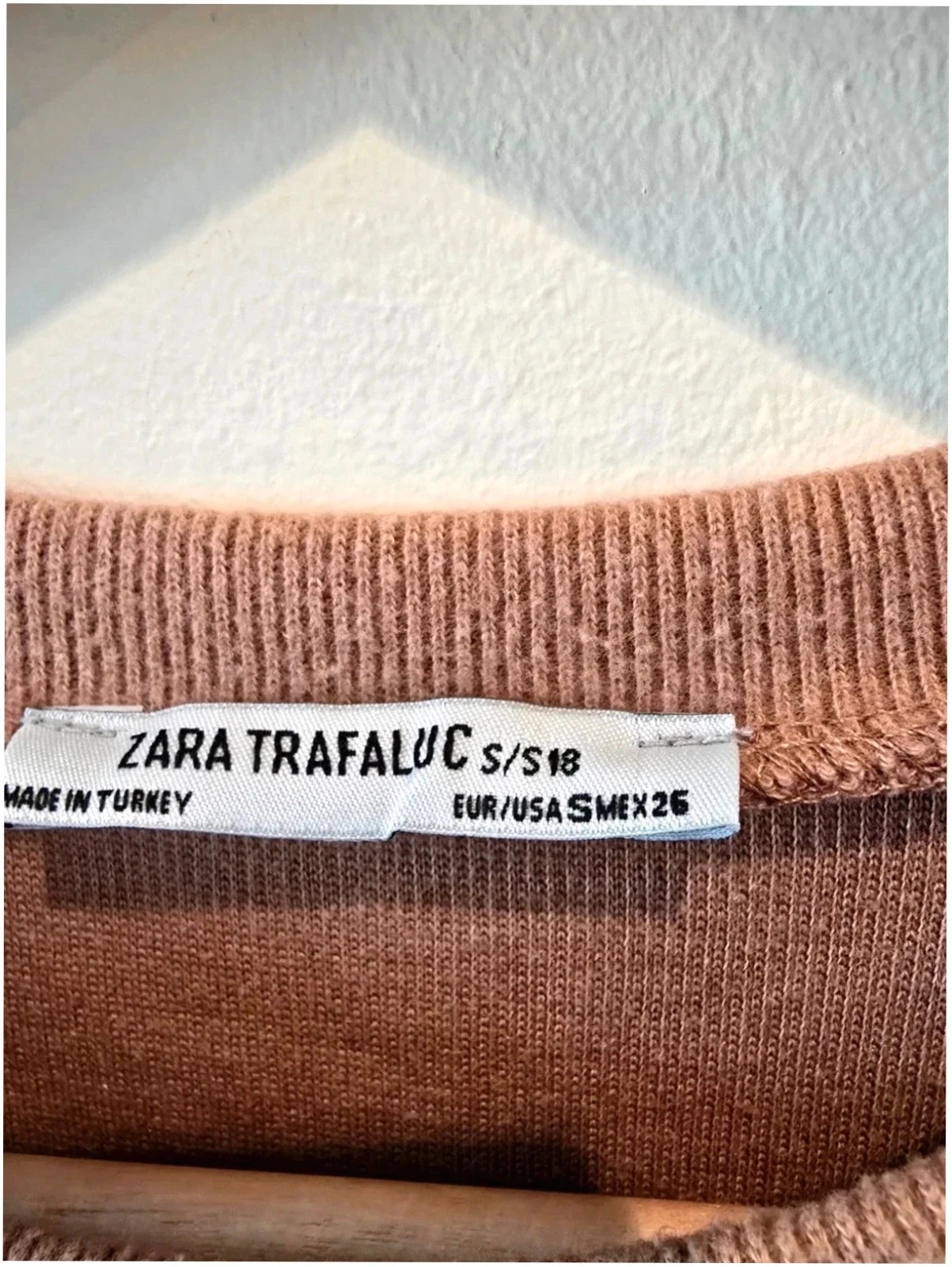 Vestido de punto en beige y negro de Zara -Talla S 3