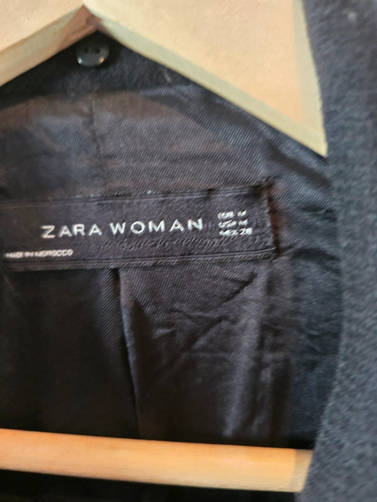 Abrigo de paño negro de Zara-75%lana-talla M - 4
