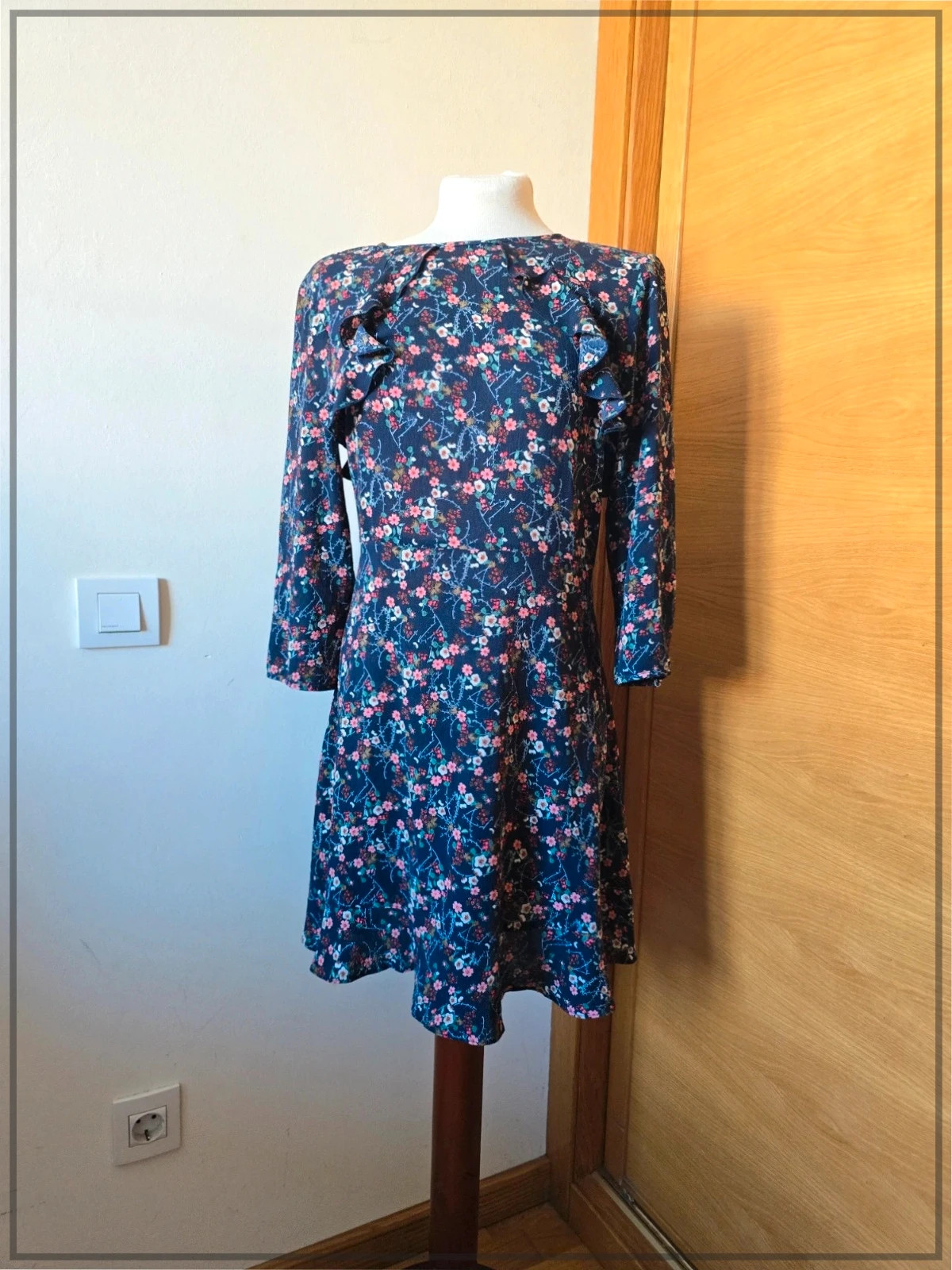 Vestido floral de Sfera -talla M- 1
