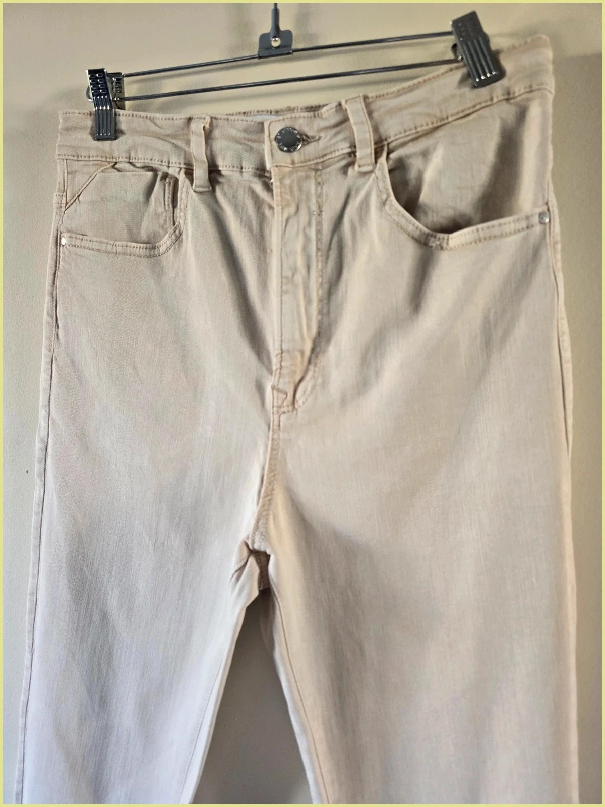 Pantalon denim beige de Stradivarius,-talla 42 2