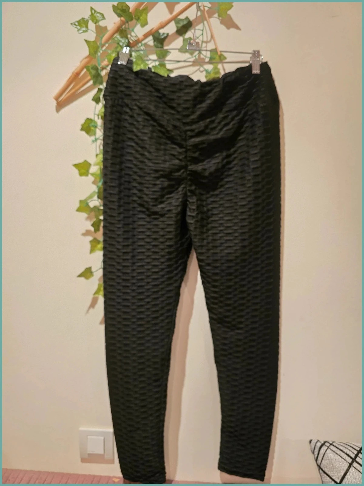 Leggings Push Up Negros - Textura de Panal - 2