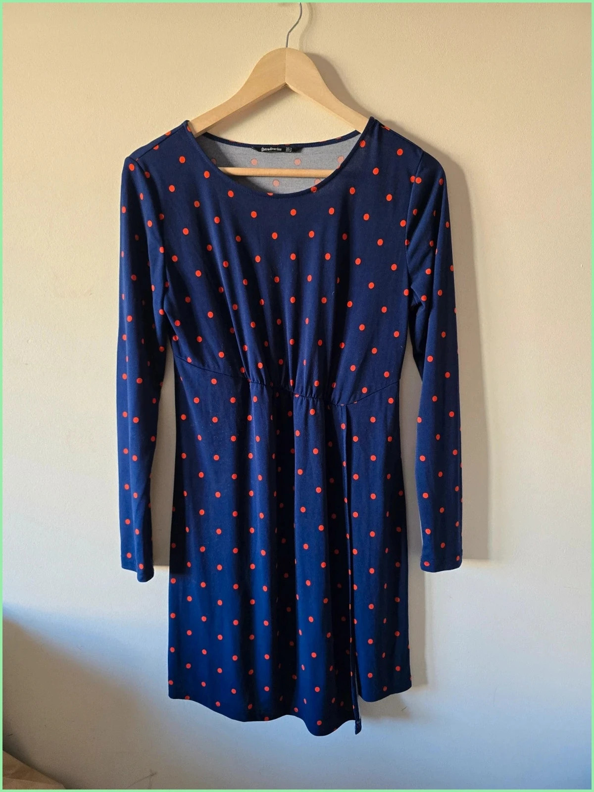 Vestido corto de lunares Stradivarius Talla L (40) - Azul marino y rojo 1