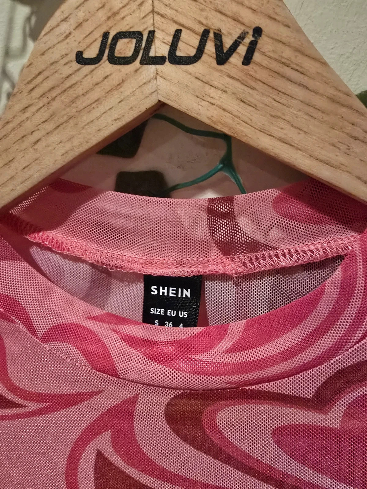 Top de corazones rosa de Shein-talla S 4