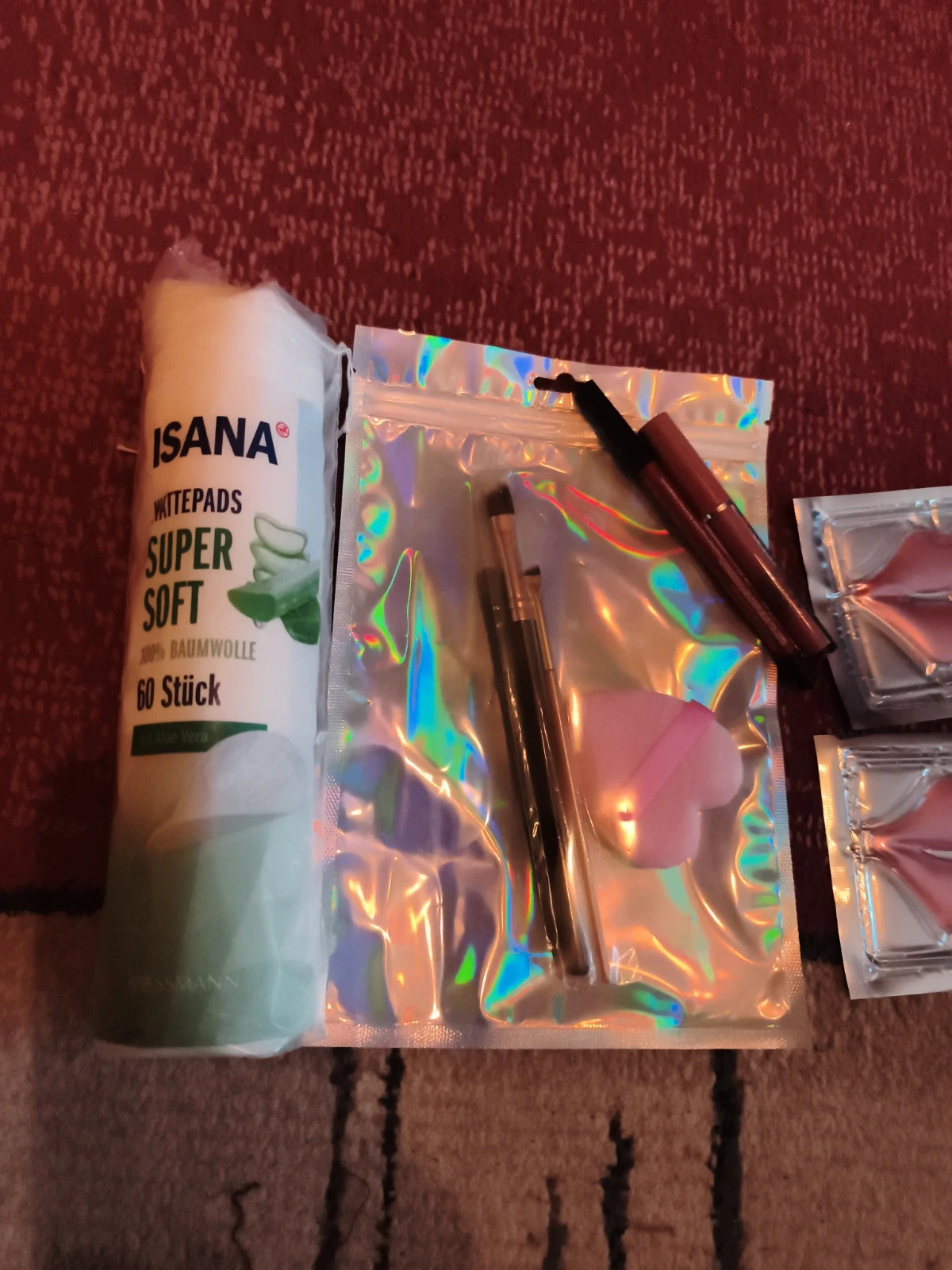 Szépség szett szájmaszk isana vatta korong kevés hiányzik belőle aloe Veras szajceruza 3