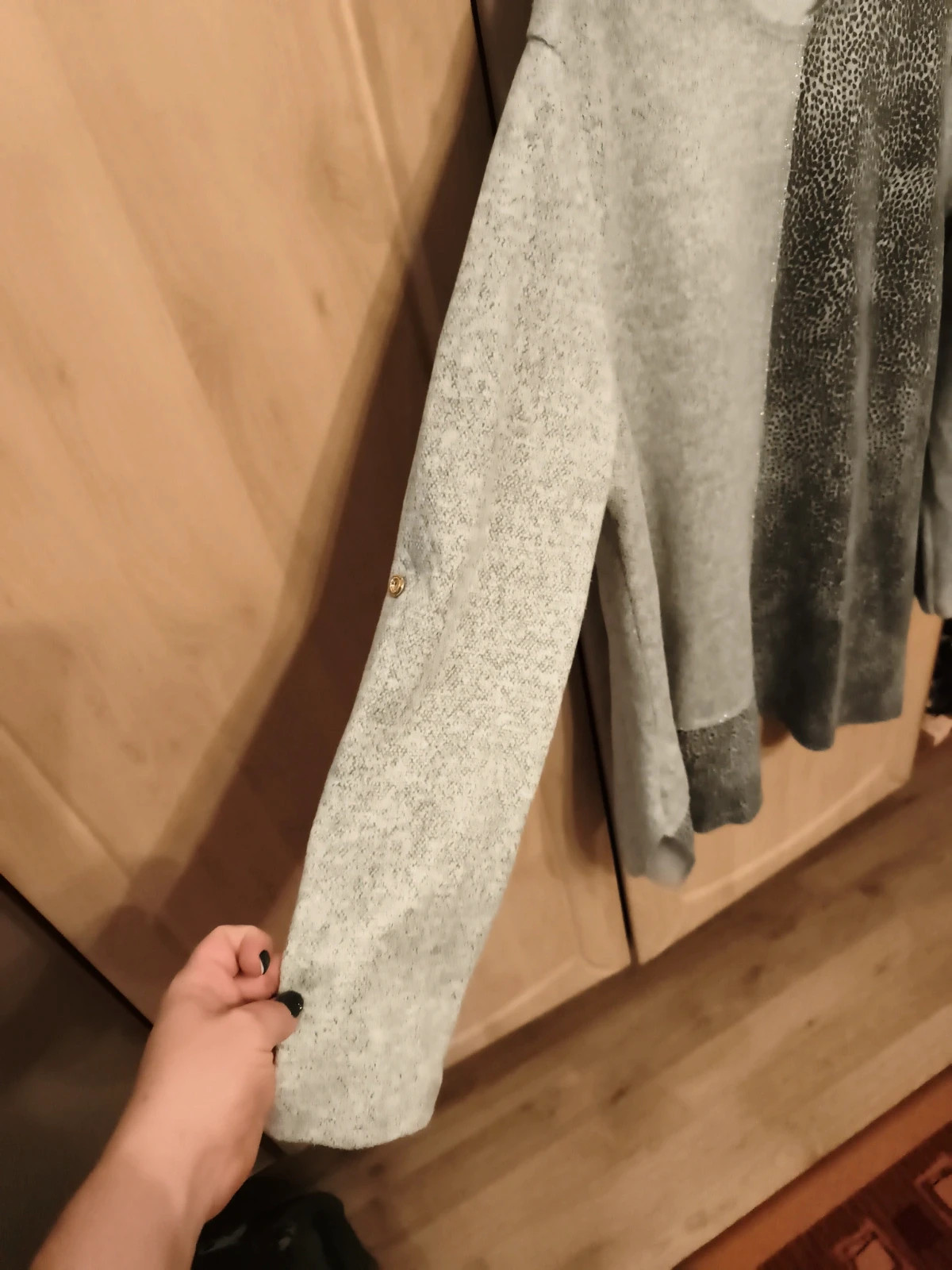 Női hosszú ujjú felső hosszúság 73cm szélesség 57cm 4
