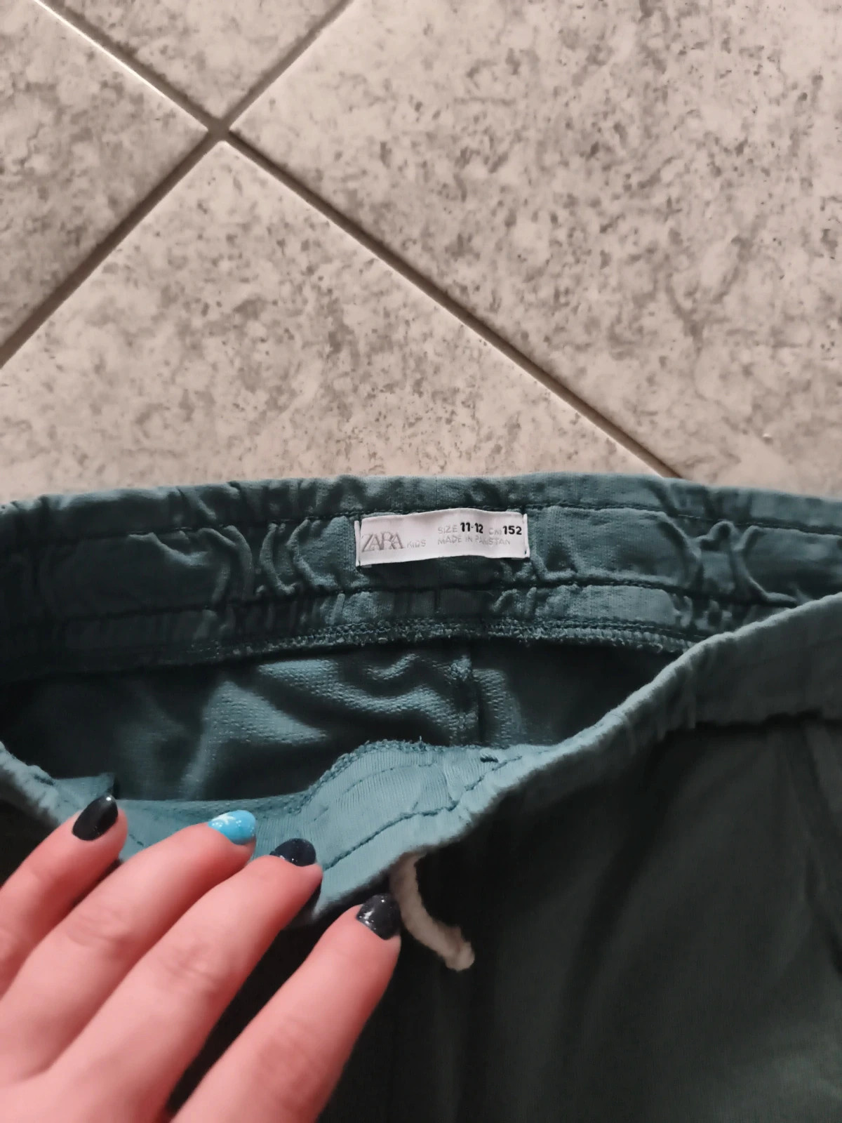 Kisfiú nadrág 152cm zara pici hibája fotozva 4