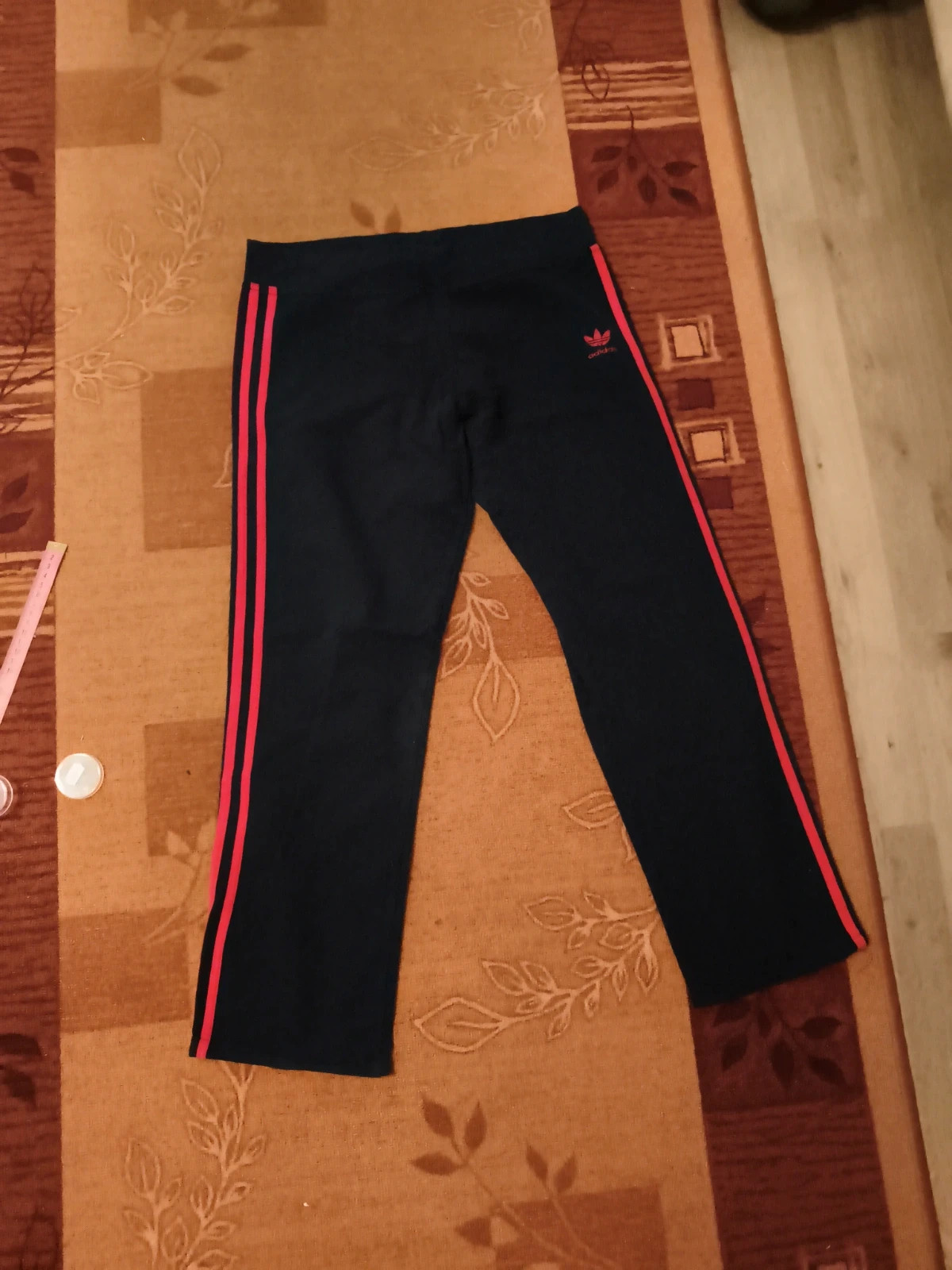 Női L adidas nem eredeti nadrág vékonyabb anyag csípő 38cm hosszúság 84cm 4