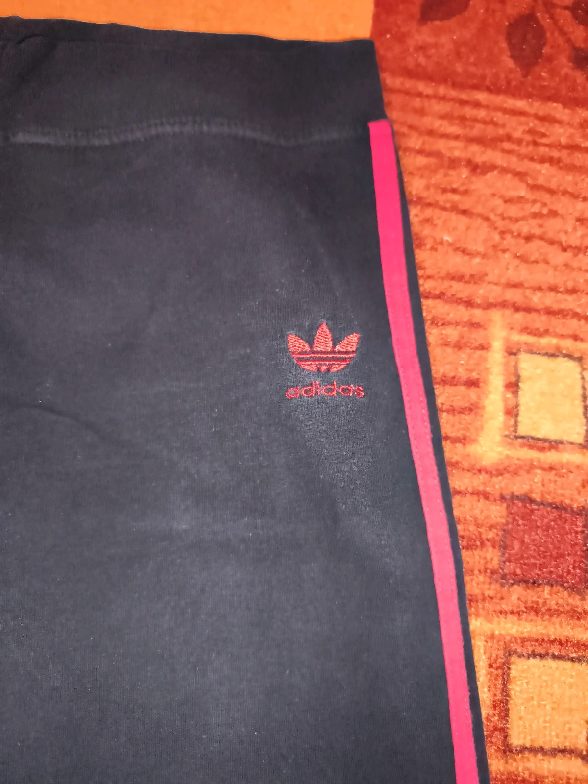 Női L adidas nem eredeti nadrág vékonyabb anyag csípő 38cm hosszúság 84cm 2